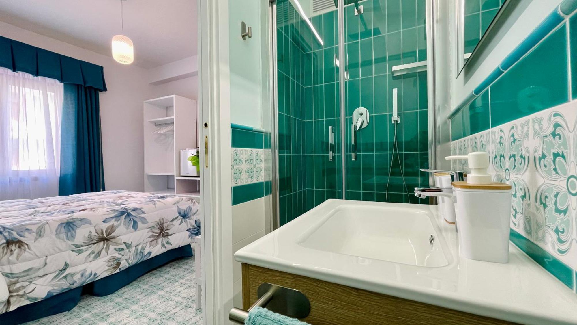 Bluemagi Hotel Sorrento Bagian luar foto