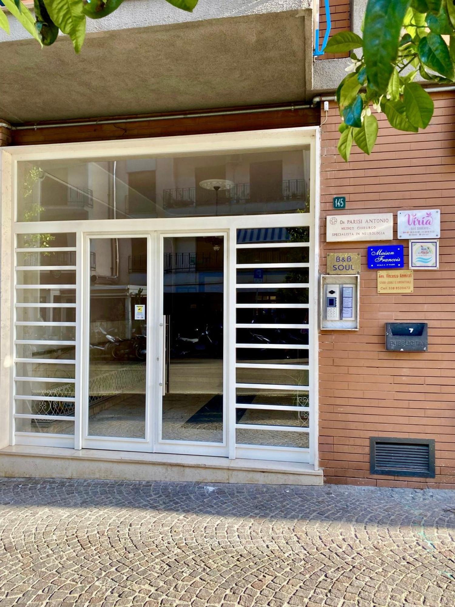 Bluemagi Hotel Sorrento Bagian luar foto